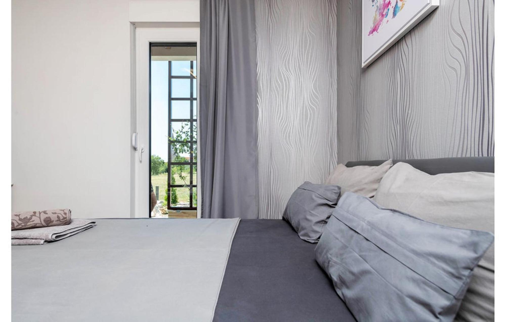 Villa Lily Galižana Exteriér fotografie